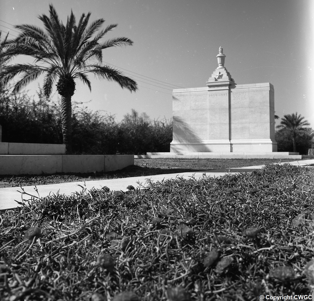 WW2 Cremation Memorial, Basra War Cemetery (Indian Forces side). © CWGC.